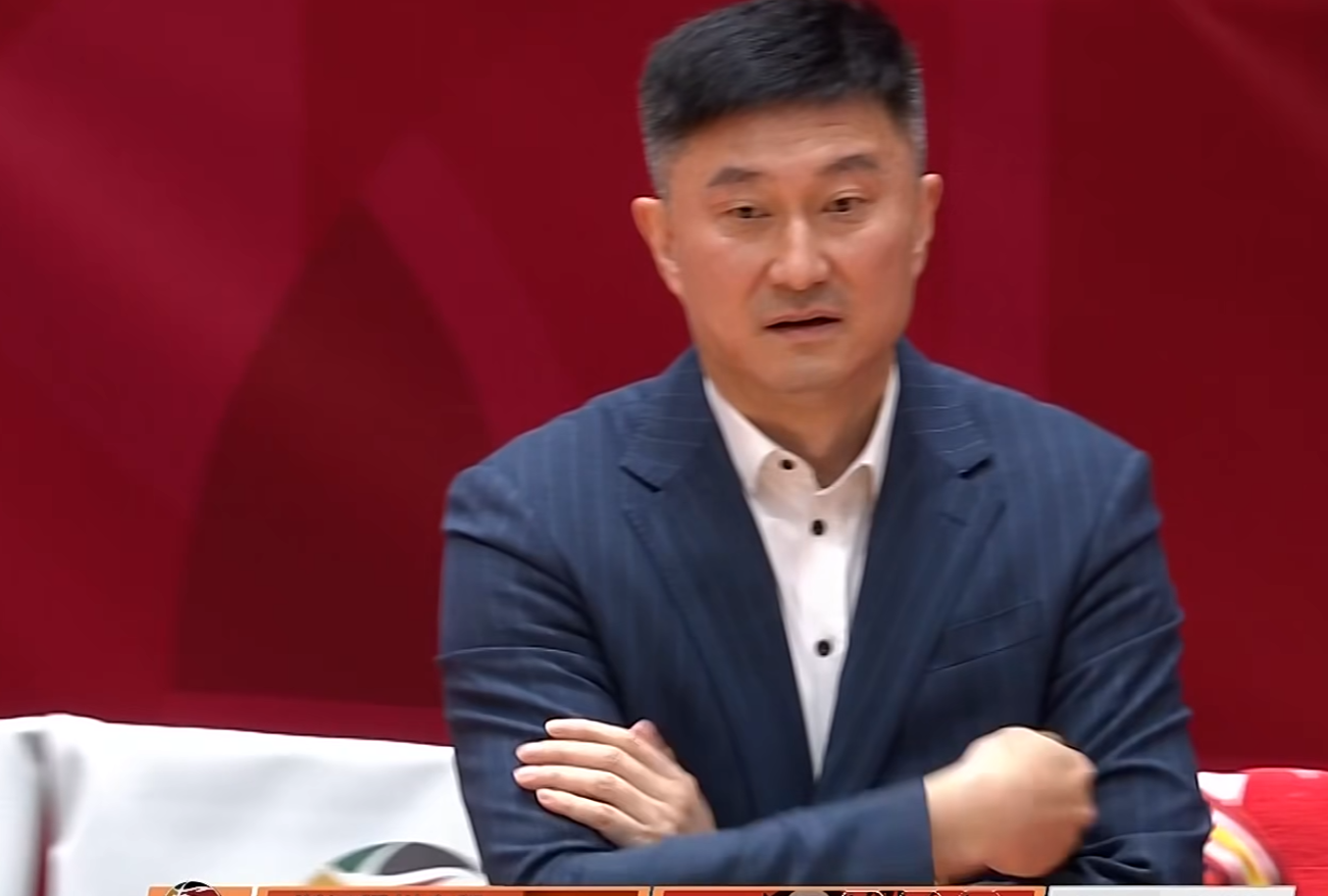 米兰体育app下载-CBA两大惨案！广东狂输上海40分，前冠军15连败，北控爆冷输江苏